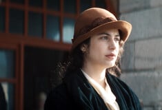 Μεγάλη Χίμαιρα: «Είμαι ηθοποιός, όχι πολιτικός» απαντά η Φωτεινή Πελούζο για τις ερωτικές σκηνές