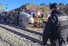 Ισπανία: «Έπρεπε να βγάλουμε τους νεκρούς για να φτάσουμε στους ζωντανούς»