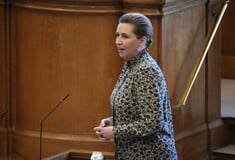 ΔΑΝΙΑ ΓΡΟΙΛΑΝΔΙΑ ΜΕΤΕ ΦΡΕΝΤΕΡΙΚΣΕΝ ΝΤΟΝΑΛΝΤ ΤΡΑΜΠ