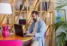 COSMOTE TELEKOM: Ολοκληρωμένη εμπειρία internet στο μεγαλύτερο δίκτυο οπτικών ινών της χώρας