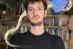 O εικονογράφος Βασίλης Κουτσογιάννης δυσκολεύεται να περιγράψει το στυλ του