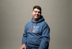 «Στο Grindr με μπλοκάρουν όταν καταλάβουν ότι είμαι τυφλός»