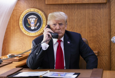 Κλιμακώνεται η απειλή πολέμου ΗΠΑ–Ιράν: Ο Τραμπ προειδοποιεί και μια αμερικανική δύναμη κατευθύνεται στην περιοχή