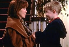 Ο Μακόλεϊ Κάλκιν αποχειρετά την τηλεοπτική μητέρα του: «Μαμά. Πίστευα πως είχαμε χρόνο»