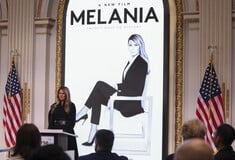 ΜΕΛΑΝΙΑ ΤΡΑΜΠ ΝΤΟΝΑΛΝΤ ΤΡΑΜΠ ΝΤΟΚΙΜΑΝΤΕΡ