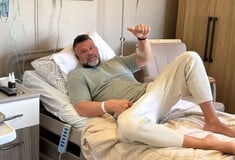 Κώστας Σόμμερ: «Κάποια στιγμή το οξυγόνο μου είχε κατέβει» - Στο νοσοκομείο με πνευμονία ο ηθοποιός