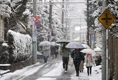 Ιαπωνία: Στις κάλπες η χώρα εν μέσω πολικού ψύχους 