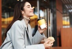 Coffee Berry: Η πρώτη αλυσίδα καφέ στην Ελλάδα με πλήρως ενσωματωμένες επιλογές χωρίς γλουτένη