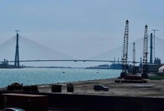 Ο Τραμπ τα βάζει ξανά με τον Καναδά και απειλεί υπό κατασκευή γέφυρα - «Αξίζουμε σεβασμό»