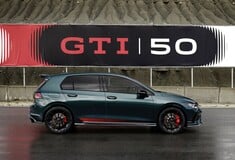 Το Volkswagen Golf GTI γιορτάζει 50 χρόνια ιστορίας