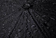 Καιρός - Ζιακόπουλος: Εκτεταμένο πεδίο χαμηλών βαρομετρικών πιέσεων φέρνει καταιγίδες στη χώρα