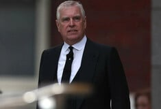 Πρίγκιπας Άντριου: Αυξάνεται η πίεση να ερευνηθεί για trafficking - Φέρεται να έφερνε γυναίκες στο Μπάκιγχαμ