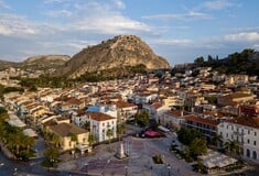 «Ζω στο Ναύπλιο, μια πόλη-μπιμπελό»