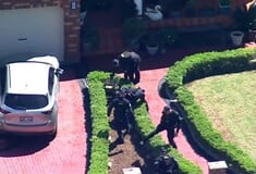 ΕΠΙΘΕΣΗ ΜΕ ΜΑΧΑΙΡΙ ΣΙΔΝΕΙ ΝΕΚΡΟΣ