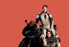 Pillion: Το ζευγάρι της χρονιάς φοράει δερμάτινα