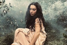 Τα Ανεμοδαρμένα Ύψη της Charli XCX