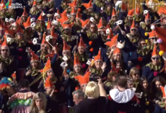 Πατρινό Καρναβάλι: Πάνω από 50.000 καρναβαλιστές στη μεγάλη παρέλαση