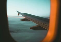 Θεσσαλονίκη: Επιβάτης υπό την επήρεια μέθης προκάλεσε αναστάτωση σε πτήση - Τραυμάτισε αστυνομικό