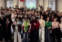 ΙΡΑΝΟΙ ΧΟΡΟΣ ΤΡΑΜΠ ΠΑΝΗΓΥΡΙΣΜΟΙ ΝΕΚΡΟΣ ΧΑΜΕΝΕΙ