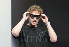 META RAY-BAN SMART GLASSES AI 