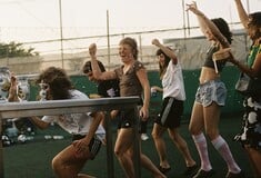 Ο τρυφερός, αναλογικός κόσμος της Ληλένας Μαρίνου