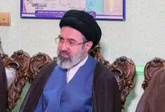 Μοτζτάμπα Χαμενεΐ: «Ο νέος ηγέτης τραυματίστηκε στον πόλεμο» μετέδωσε η κρατική τηλεόραση του Ιράν