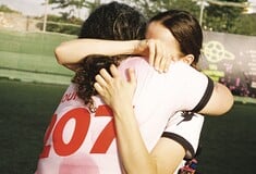 Sisterhoods: 8 ομάδες μόνο για γυναίκες και θηλυκότητες