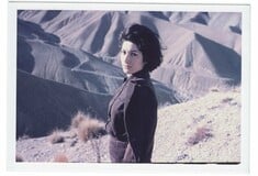 The house is black. Ένα πολυπόστ του Στάθη Τσαγκαρουσιάνου