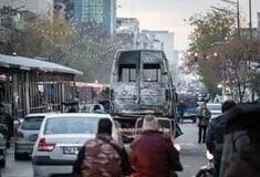 «Δάχτυλα στη σκανδάλη»: Οι Ιρανικές Αρχές προειδοποιούν τους πολίτες καθώς καλούνται σε δράση