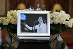 Γιώργος Μαρίνος: Συγκίνηση στο τελευταίο «αντίο» του μεγάλου Έλληνα σόουμαν