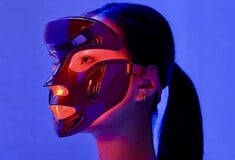 Μπορεί αυτή η μάσκα να διώξει τις ρυτίδες σου; Όλα όσα πρέπει να ξέρεις για τα νέα beauty tools