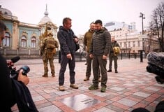 Ο Sean Penn κέρδισε Oscar, αλλά βρισκόταν στο Κίεβο με τον Ζελένσκι