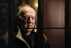 Ο Werner Herzog επιστρέφει με το Ghost Elephants, ένα ντοκιμαντέρ για τα τελευταία «φαντάσματα» της Αγκόλας