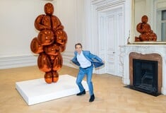 Το Μουσείο Κυκλαδικής Τέχνης παρουσιάζει την έκθεση «Jeff Koons: Αφροδίτη του Lespugue»