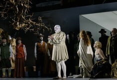 Μπήκαμε στις πρόβες της «Άννα Μπολένα» στην Εθνική Λυρική Σκηνή 