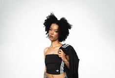 Μαρία, τι φοράς σήμερα και πόσο κοστίζει;