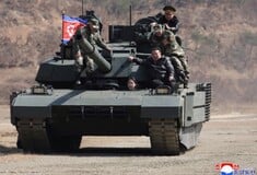 ΚΙΜ ΓΙΟΝΓΚ ΟΥΝ ΚΟΡΗ ΤΑΝΚ