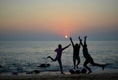 Πανεπιστήμιο της Οξφόρδης: Τι επηρεάζει την ευτυχία σήμερα;