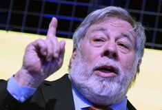 ΣΤΙΒ ΒΟΖΝΙΑΚ APPLE AI