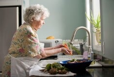 ΑΝΟΙΑ ΗΛΙΚΙΩΜΕΝΟΙ ΣΥΝΗΘΕΙΑ ΣΠΙΤΙ