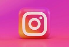 INSTAGRAM ΑΝΤΑΜ ΜΟΣΕΡΙ ΑΝΑΡΤΗΣΕΙΣ