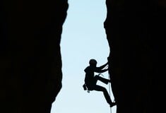 ΑΝΑΡΡΙΧΗΤΗΣ ΚΑΛΥΜΝΟΣ ΝΕΚΡΟΣ ΠΤΩΣΗ