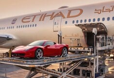 Ποιός πόλεμος; Η Ferrari εξακολουθεί να κάνει deliver αεροπορικώς στη Μέση Ανατολή