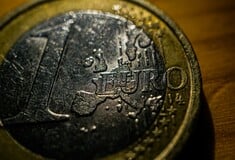 Νέος κατώτατος μισθός: Στα 920 ευρώ από σήμερα, δείτε παραδείγματα - Αυτά τα επιδόματα επηρεάζονται