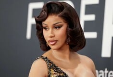 CARDI B ΜΗΝΥΣΗ