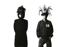 Νέο βιβλίο καταγράφει 40 χρόνια εικόνας και στιλ των Pet Shop Boys