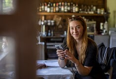 «Οι Μελισσουργοί έγιναν το σπίτι μου, με έσωσαν από τους εσωτερικούς μου δαίμονες»