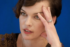 Τι δουλειά έχει η Μίλα Γιόβοβιτς με την τεχνητή νοημοσύνη;