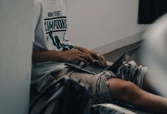 ΑΠΑΓΟΡΕΥΣΗ SOCIAL ΑΝΗΛΙΚΟΙ