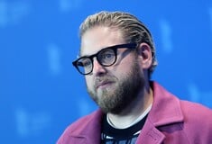 ΤΖΟΝΑ ΧΙΛ ΠΑΝΤΡΕΥΤΗΚΕ ΠΑΙΔΙ